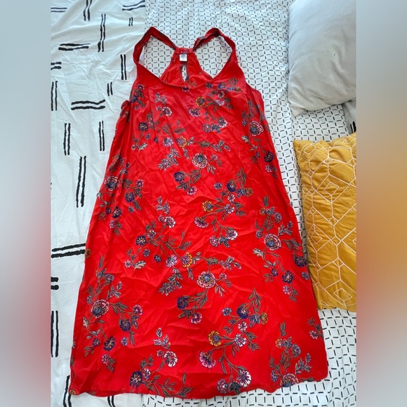 Old Navy Dresses & Skirts - Floral Summer dress.